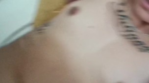 Bisexual bien cachonda le encanta coger con hombres gorditos