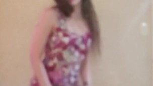 Dance & strip from dress to Selena Gomez- Love you like a love song