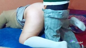 ALUMNOS CALIENTES DE SECUNDARIA TIENEN UNA CITA Y TERMINAN COGIENDO SIN PROTECCION