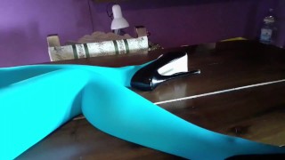 Laura on Heels amateur 2021 my 40 minutes compilation of high heels and pantyhose