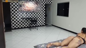 PRETA MULATA DA BUNDA ENORME SENTOU MAIS NÃO AGUENTOU A PIROCA GRANDE DO MASCARADO