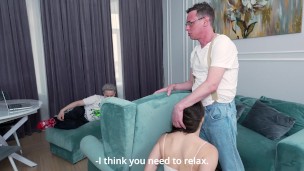 Cheating with Daddy!? Stepson’s Wife Assfucked by Stepdad!