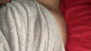 Fucking 18 year old Colombian girl while lying down – CREAMPIE