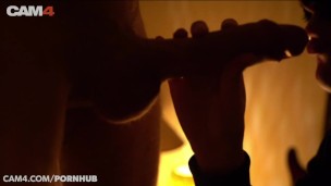 Gros plan – Une Suceuse amatrice suce tous dans sa bouche et gorge de façon très mouillé