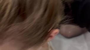 J avale tout son délicieux sperme sans perdre une goutte